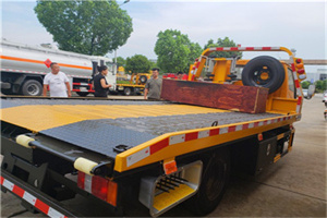 延长附近拖车电话号码服务